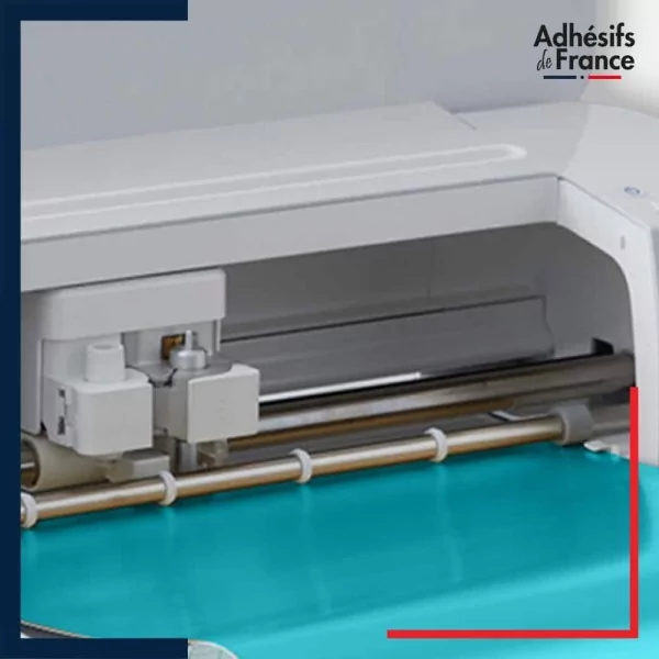 machine découpe adhesif vinyle bleu turquoise