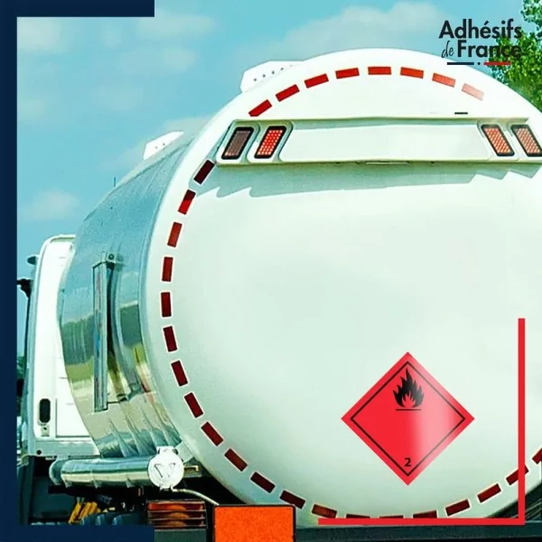 camion de transport avec adhésif ADR Classe 2.1 Gaz Inflammables